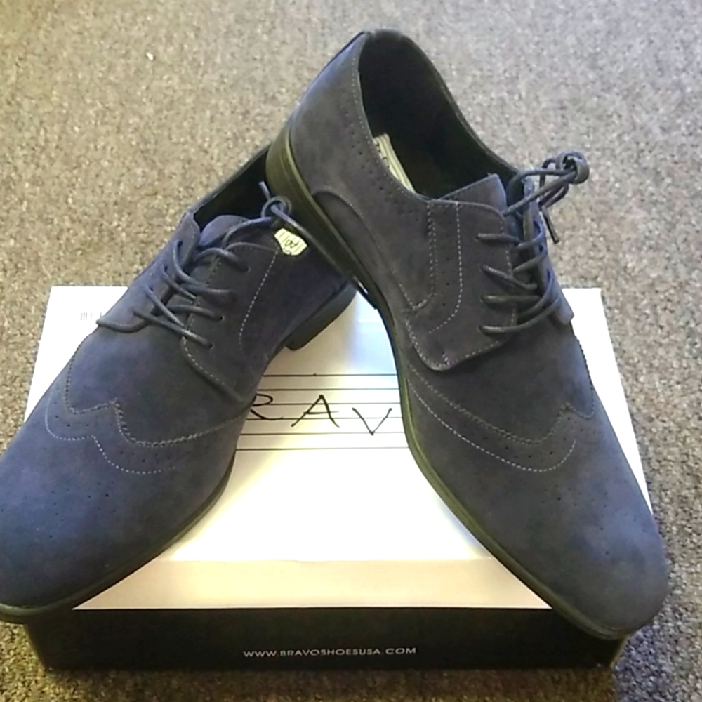 BRAVO! MEN'S FAUX SUEDE OXFORD!